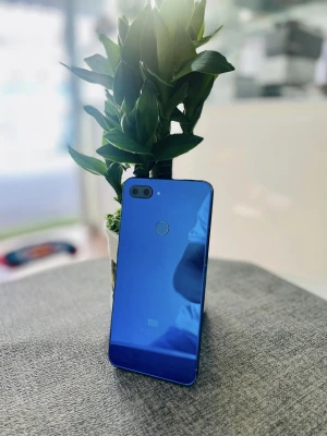 Điện Thoại Xiaomi Mi 8 Lite zin đẹp