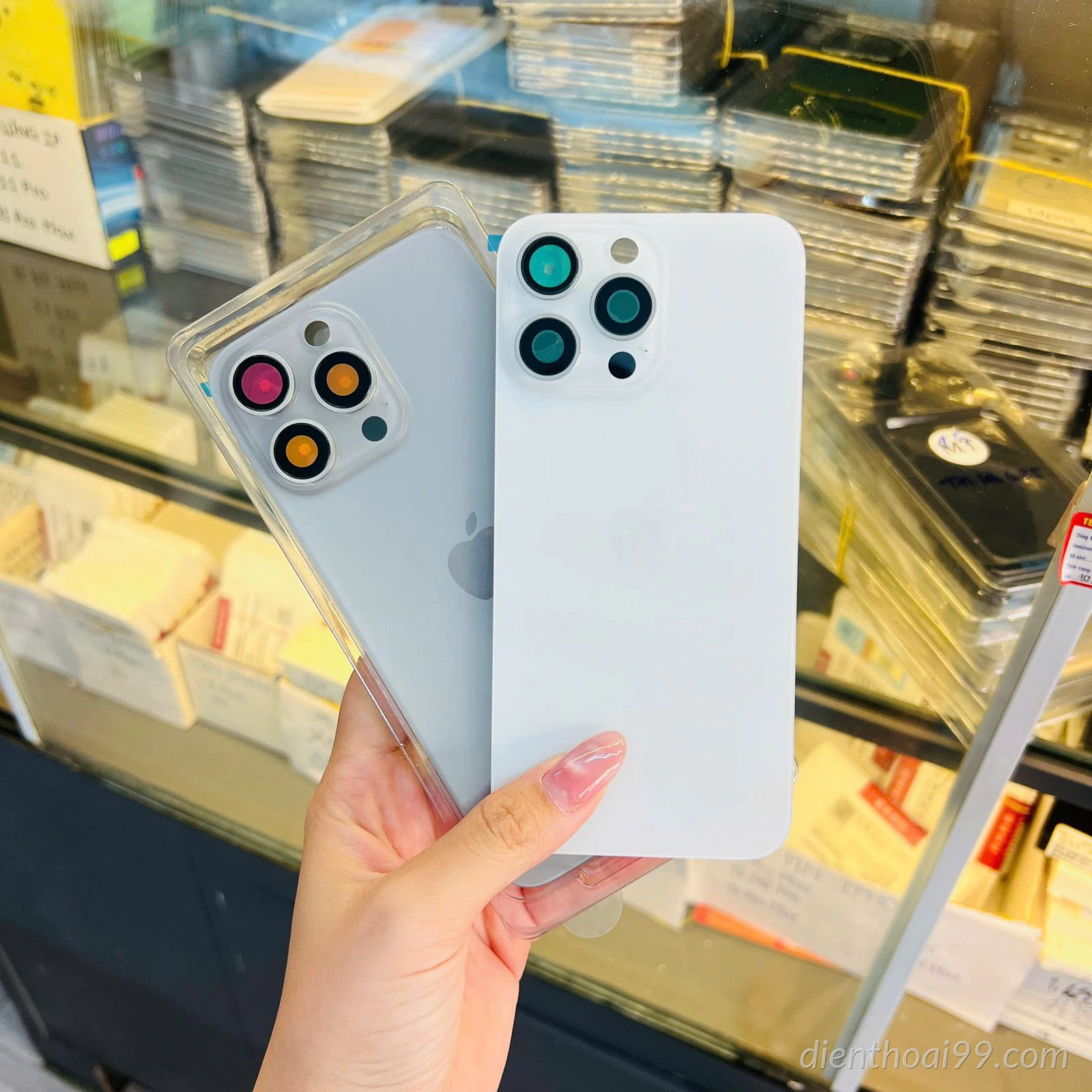 Kính lưng iPhone 15 Pro Max Đà Nẵng