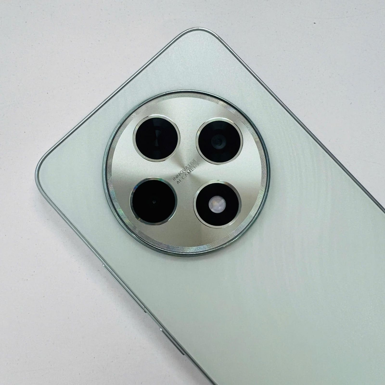 Đánh giá thiết kế bền bỉ của OPPO A3 5G