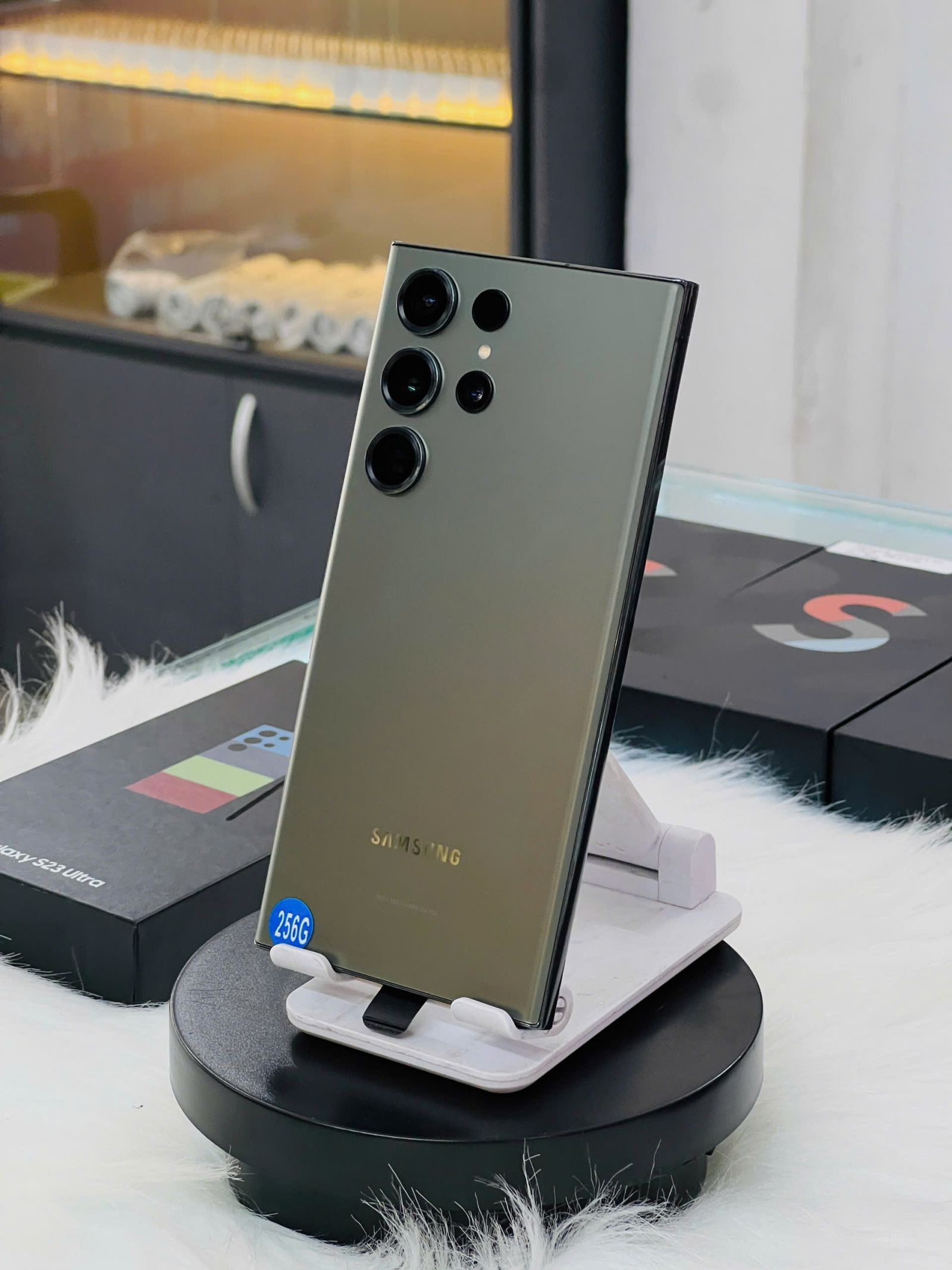 Samsung S23 Ultra 99 tai da nang